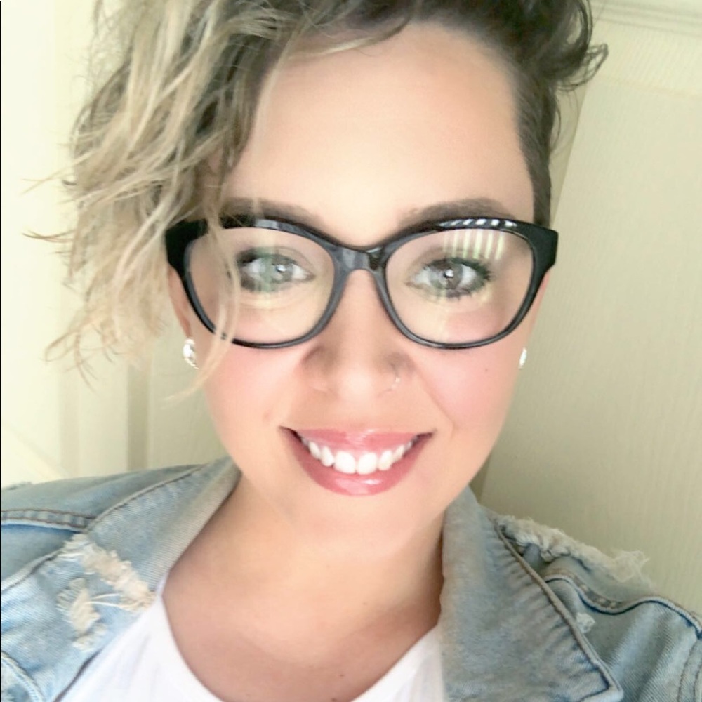 Meet your Posher, Amber